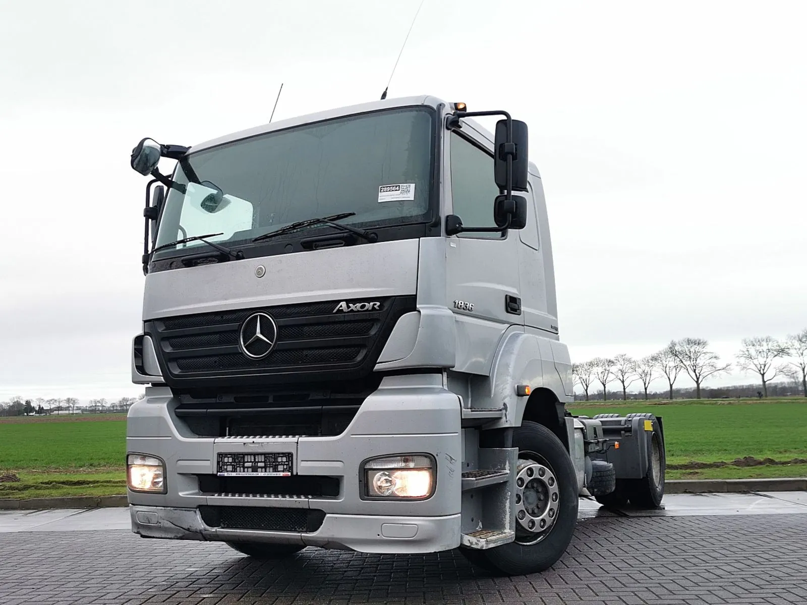 Mercedes Axor